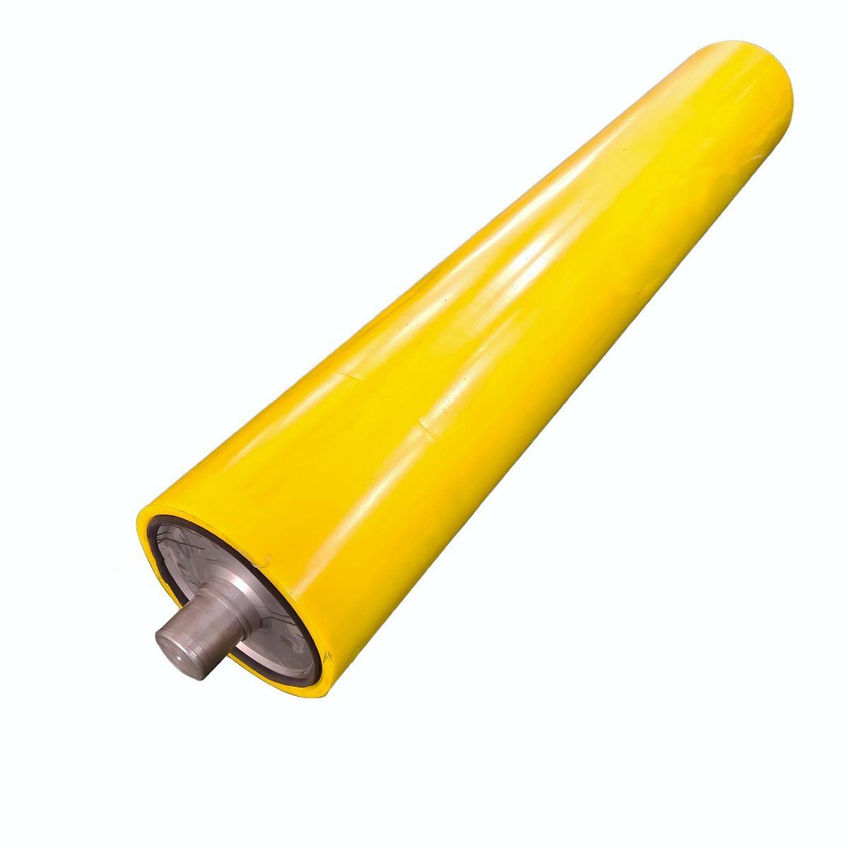 Single polyurethane roller with machined steel journals